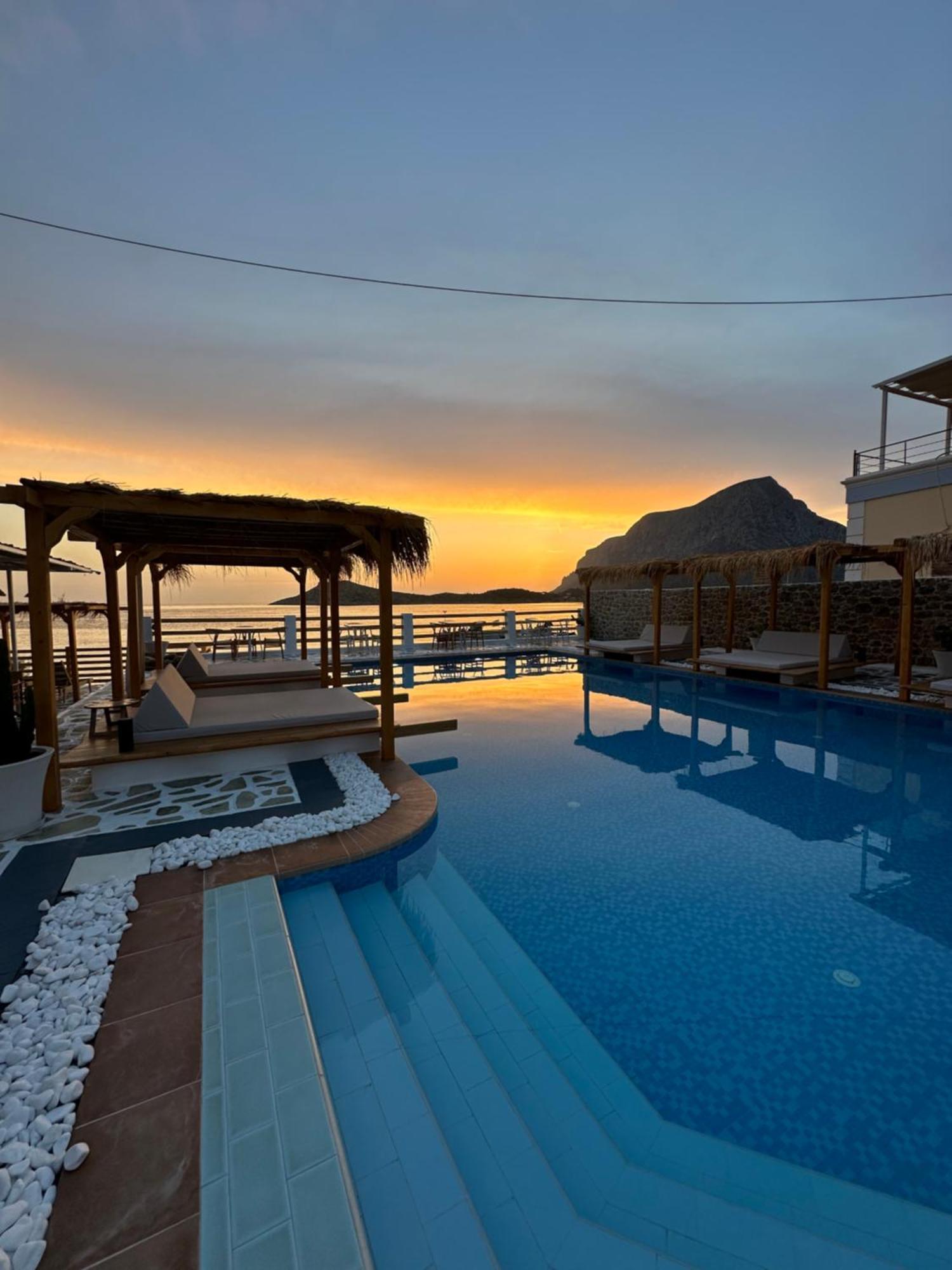 Spongia Hotel Suites & Spa Myrties 외부 사진